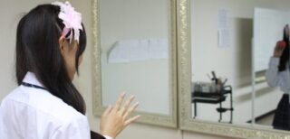 美容ショーに向けて！準備に励む生徒たち