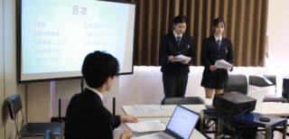 クリスマスネイルを制作しました ― 3年生美容コース