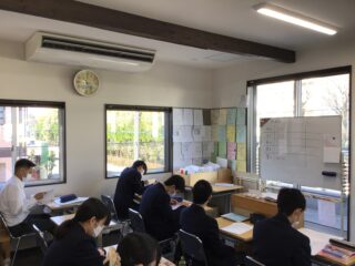 テスト前の総復習に集中して取り組んでいます