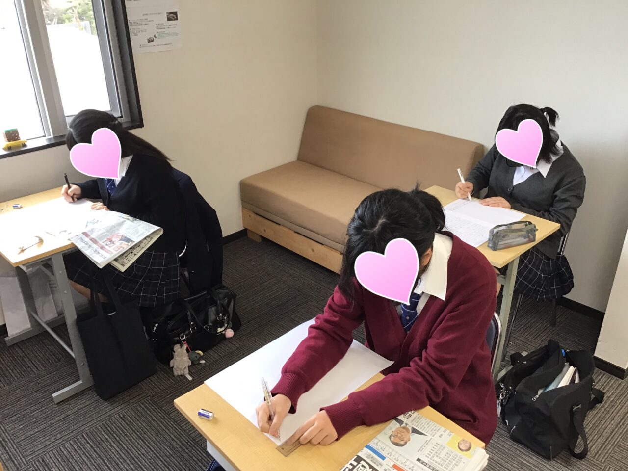 3年生が「自分新聞」で高校生活を振り返りました