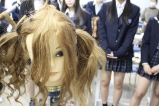 ニュースを通して、社会を見る力を育てています