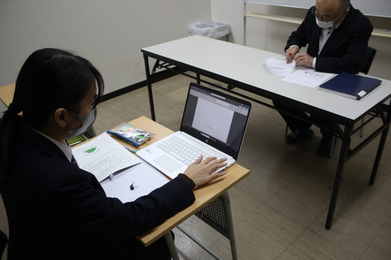 「分からない」を残さない―進学コースの少人数授業