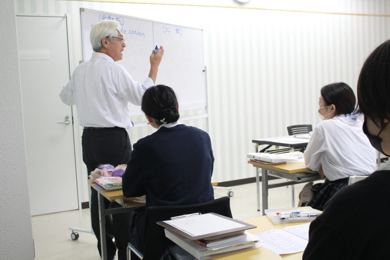 知っている物語なら読める！―2年生の英語で広がる世界