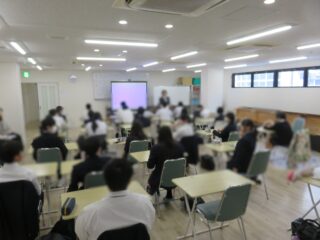 自分の未来と真剣に向き合う！全学年の生徒が進路ガイダンスに参加しました