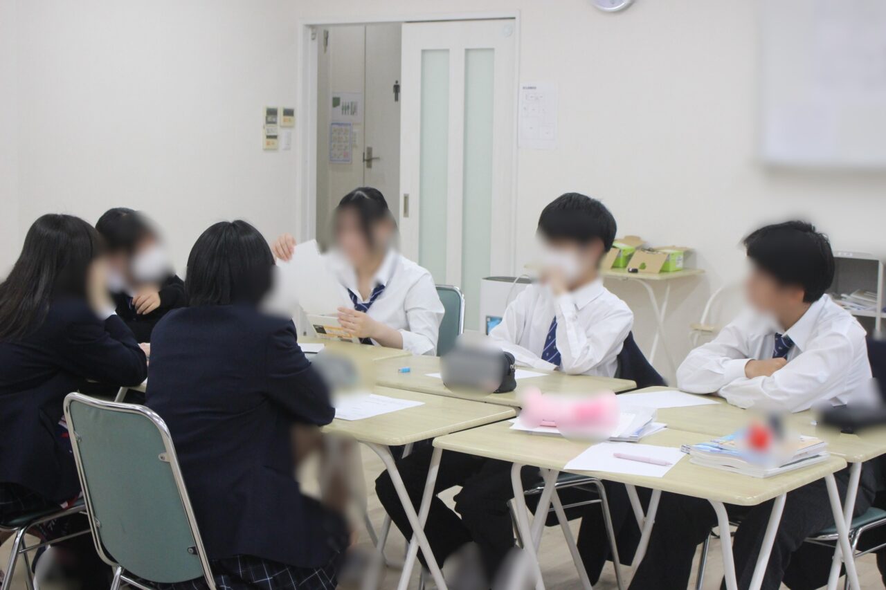 卒業後の力を身につける!3年生の探究学習