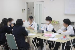 卒業後の力を身につける!3年生の探究学習