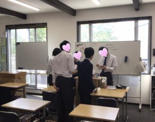 異学年チームで挑戦！誕生会に向けて生徒主体の幹事会が始動