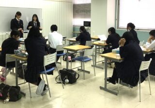 自分たちでつくるクラス！1年生が学級委員の進行でクラス目標を決定しました